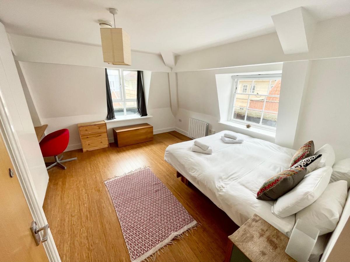 Bright 1 Bed Flat Near Cabot Circus Apartment Bristol Bilik gambar